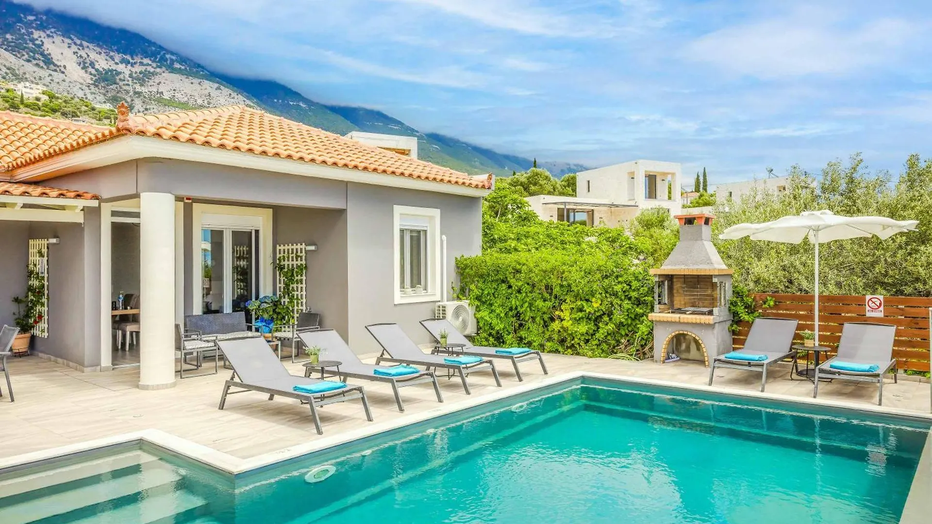 Villa Angela Lourdas Trapezaki  Grekland